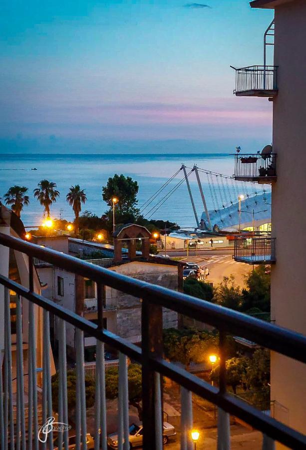 Neverending Sea Luxury Apartment In Salerno Center Eksteriør billede